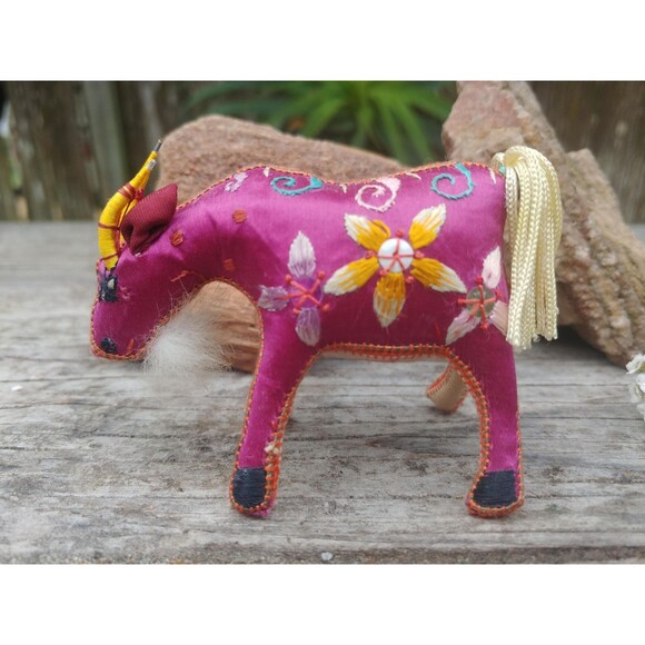 Vintage Miniature Embroidered Silk Stuffed Water Buffalo - Picture 2 of 10